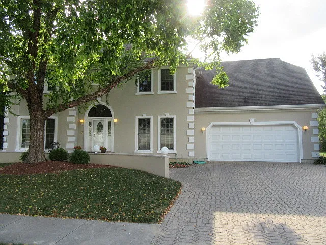 633 Jeremy Dr photo 1