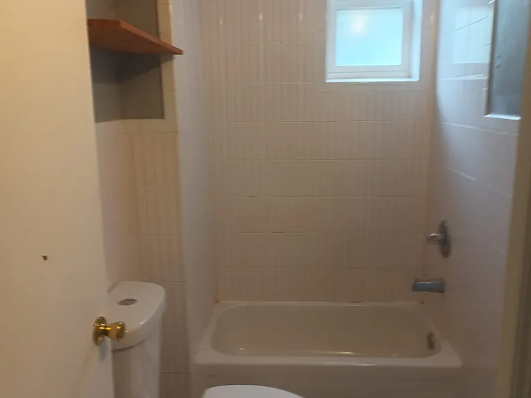 125 Sylvan Ave #1 — Photo 8