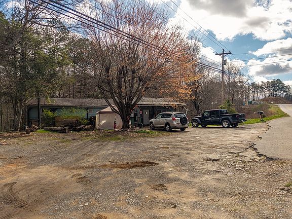 2nd image of 10085 Lakewood Hwy