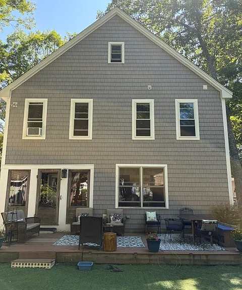 Pine St — Photo 4