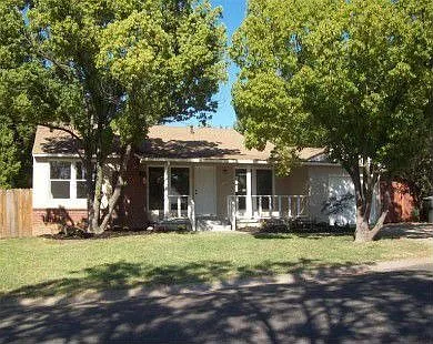3809 Duran Cir photo 1