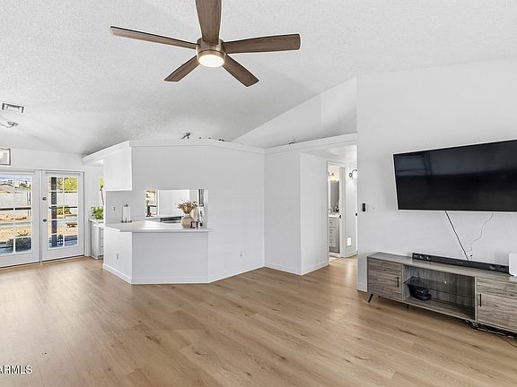 3rd image of 4714 W VILLA THERESA Drive