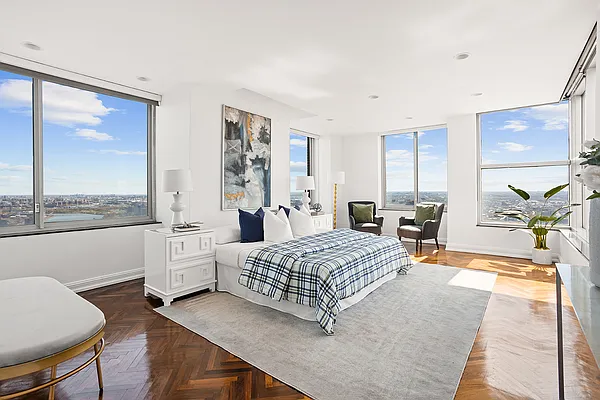 Sold by Corcoran | media 6