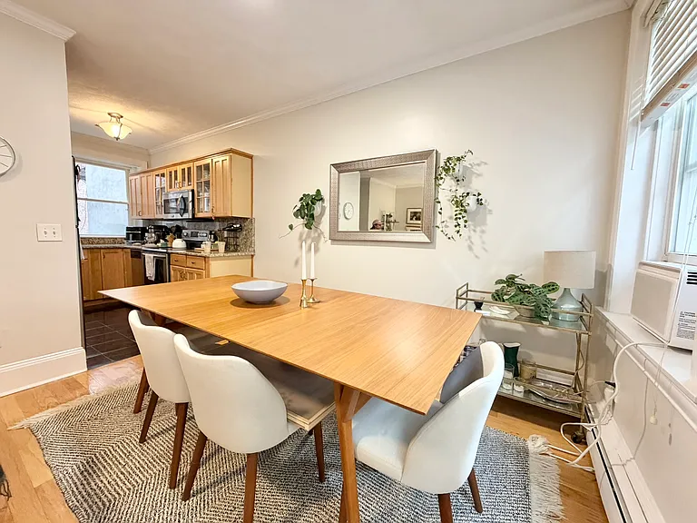 33 Charter St #2 — Photo 4