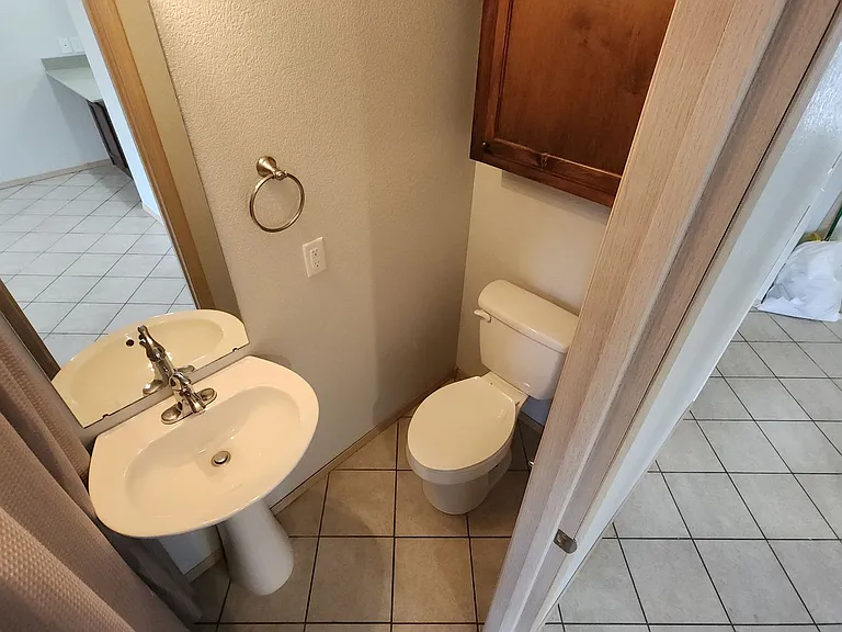 3318 N Detroit Ave — Photo 12