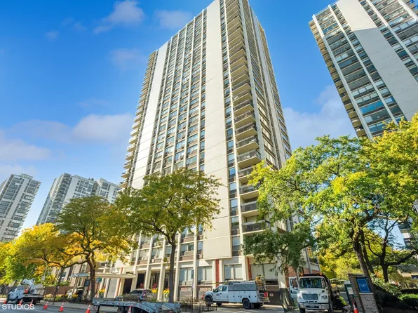 1455 N Sandburg Ter APT 2601B, Chicago, IL 60610