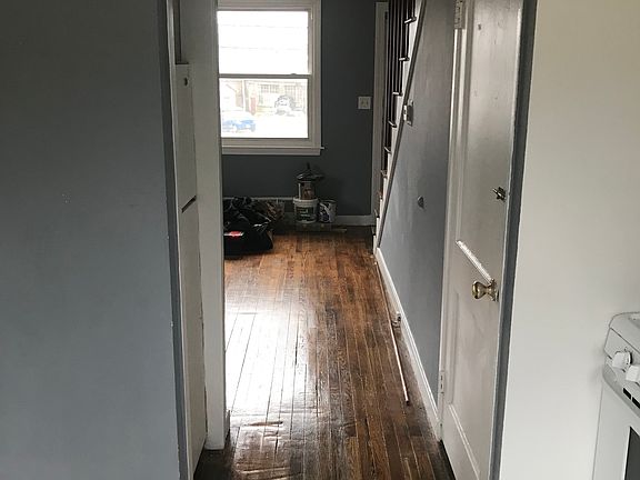 Kitchen corridor 