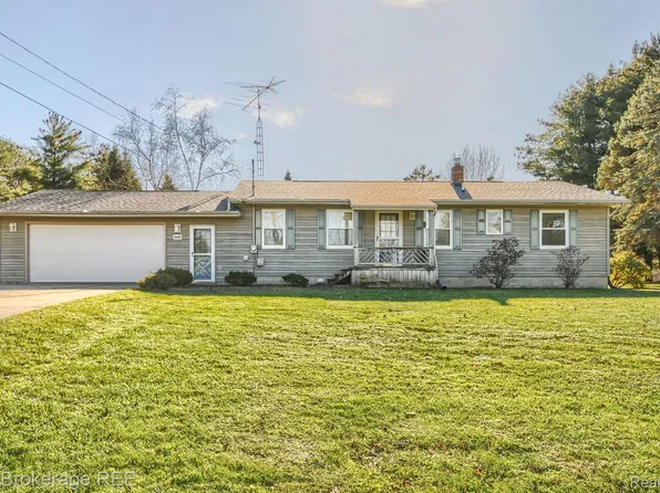 10020 E Farrand Rd, Otisville, MI 48463