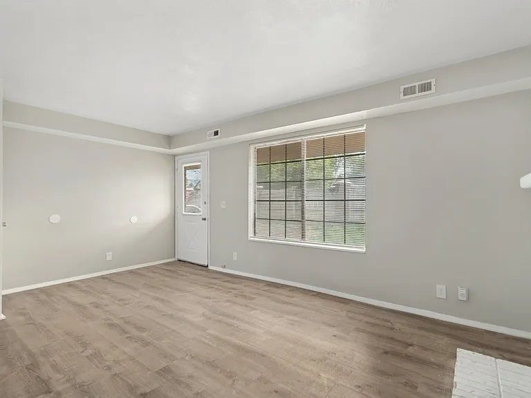 2314 S 700 E — Photo 16
