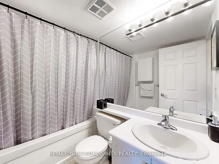 455 Rosewell Ave #101 — Photo 12