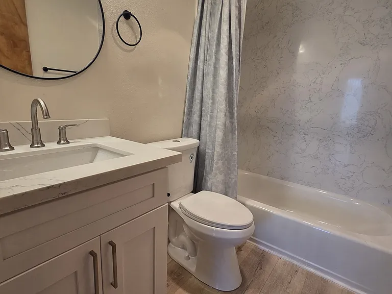 5806 Central Ave #7 — Photo 4