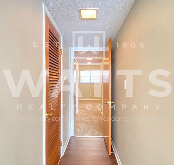 Club View Apartments — Photo 38