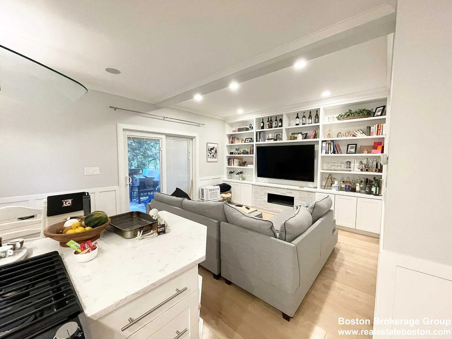 4 bed, $6,000 — Photo 2
