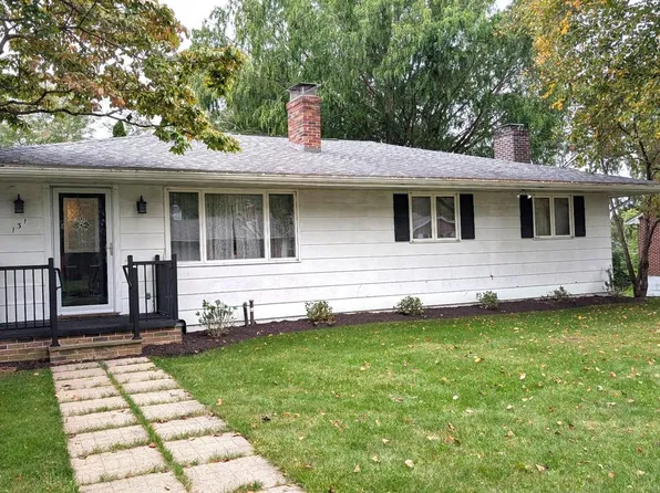 131 Oak St, Millheim, PA 16854