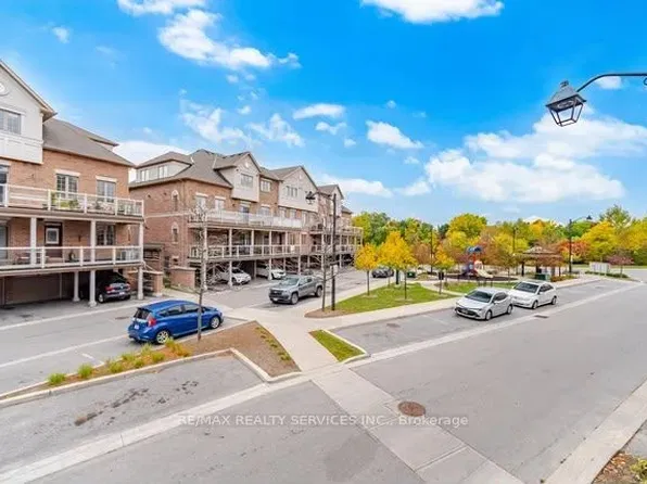 180 Howden Blvd #20, Brampton, ON L6S 0E6