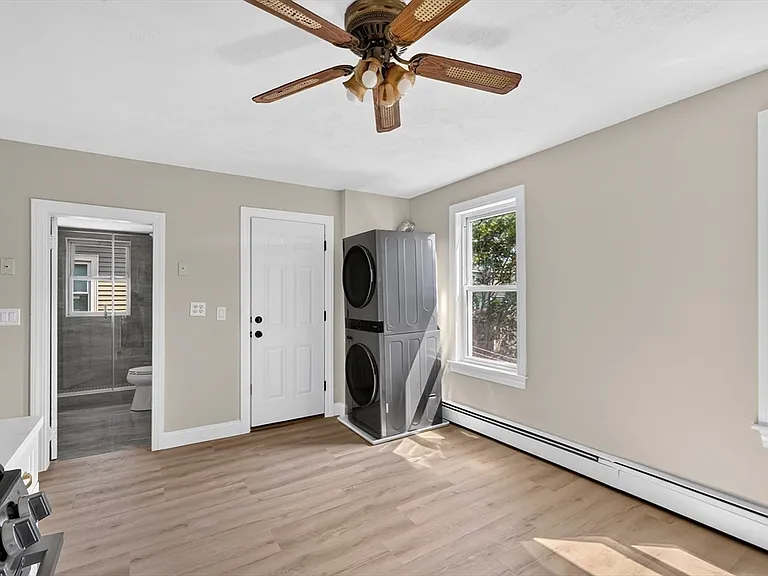 18 Otis St #3 — Photo 15