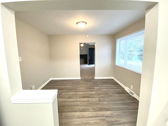 3rd image of 326 Stevenson Rd
