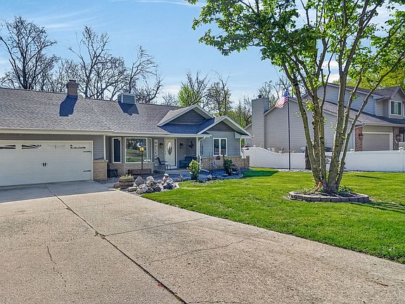 2nd image of 3413 SW 34th St