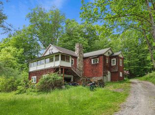 348 Center St, Pownal, VT 05261