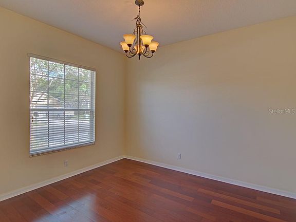 5th image of 2403 Treymore Dr