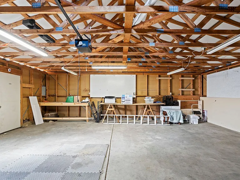 206 W Waverly Pl — Photo 34