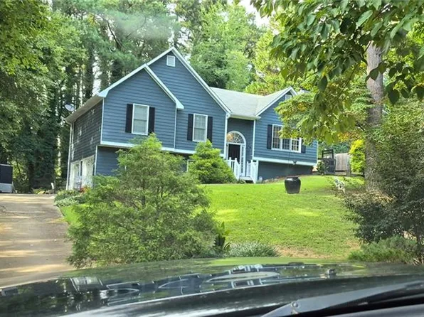 102 Thomas Dr, Dallas, GA 30157