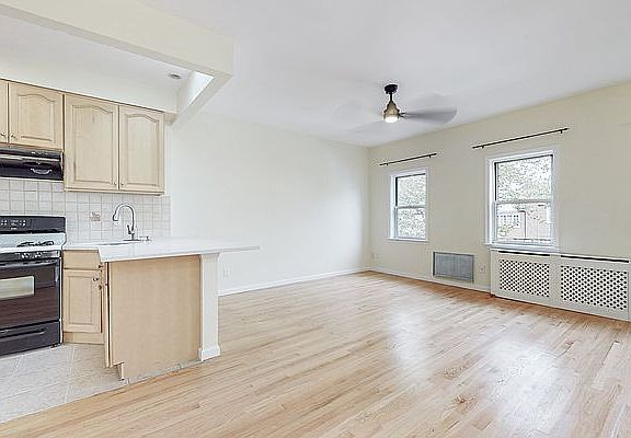3rd image of 66-30 Saunders St #2