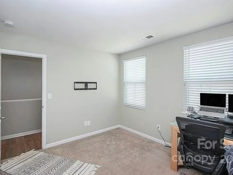 5316 Merwyn Ave — Photo 21