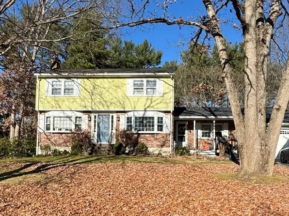5 Franklin Ave, Wilmington, MA 01887