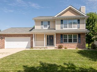 5240 Snapdragon Trl, Fitchburg, WI 53711