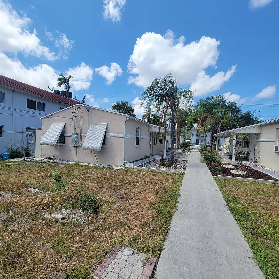 2 bed, 2.0 bath, 1370 sqft, $1,600 — Photo 1