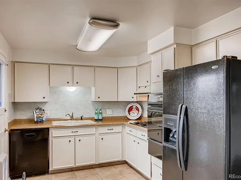6054 Allison St — Photo 10