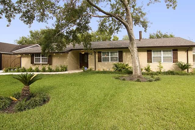 1st image of 2511 Stoney Brook Dr