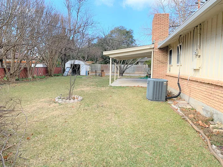 2459 Duringer Rd — Photo 14