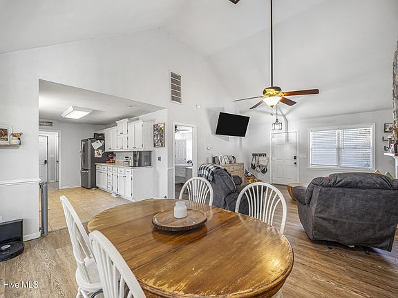 5th image of 333 W Gibbs Road