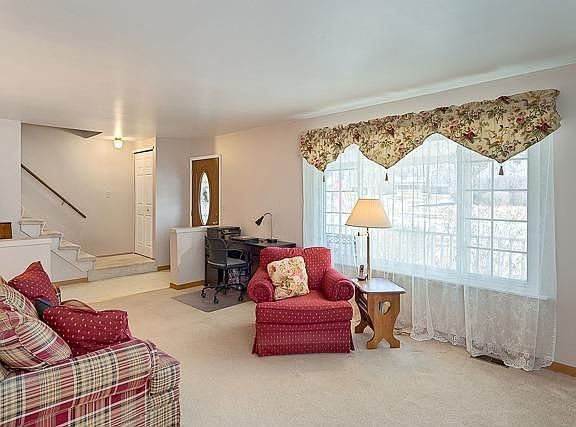 3rd image of 550 Forestbrooke Dr
