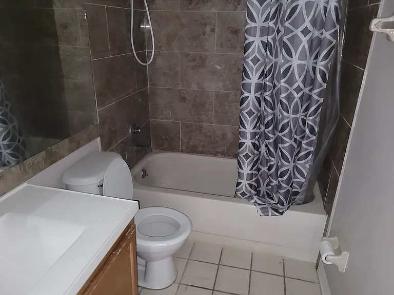 1028 McCully Ct — Photo 13