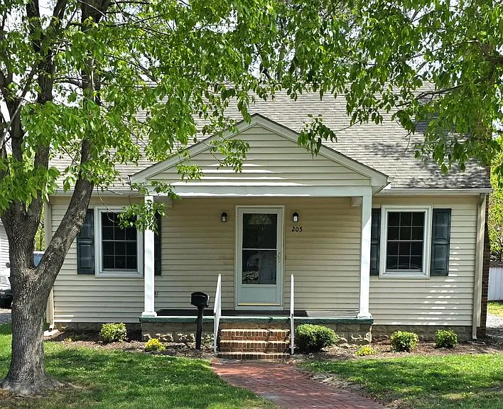 205 W London Ave — Photo 23