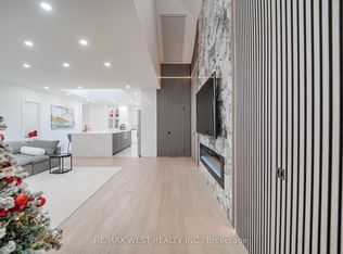 7118 Yonge St, Innisfil, ON L9S4P3