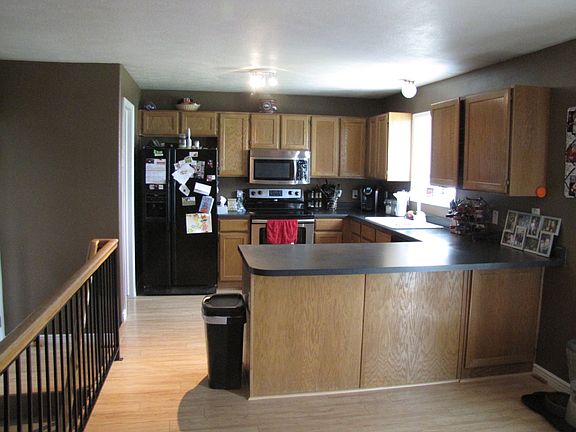 3rd image of 2828 S Corbin Dr