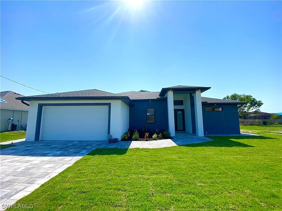 1st image of 502 SW 25th Pl