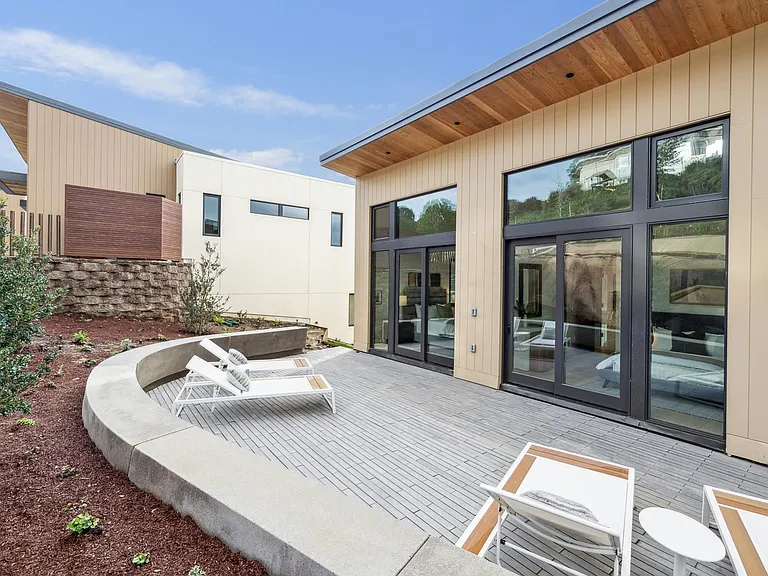 16 Oak Shore Dr — Photo 72