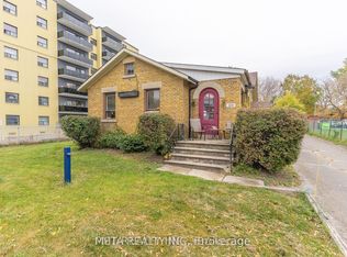 1641 Victoria Park Ave #4, Toronto, ON M1R 1P8