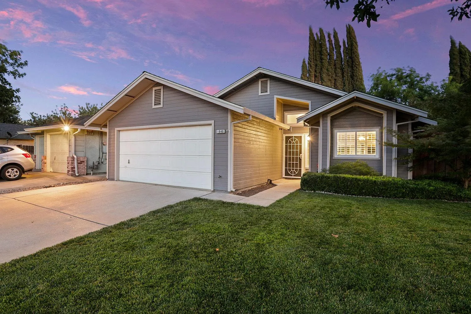1640 Cavern Way photo 1