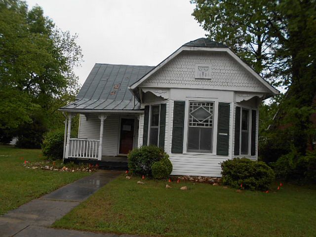 1st image of 1312 Hodges St