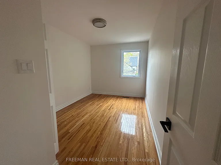 37 Grant St — Photo 14