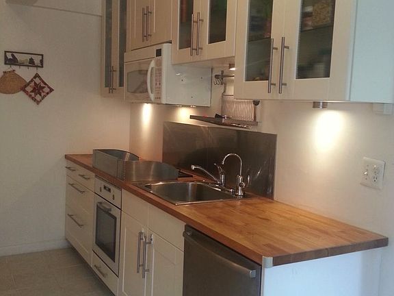 4th image of 4201 Cathedral Ave NW #604