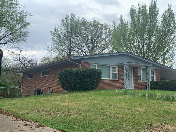 3rd image of 895 Barat Ln