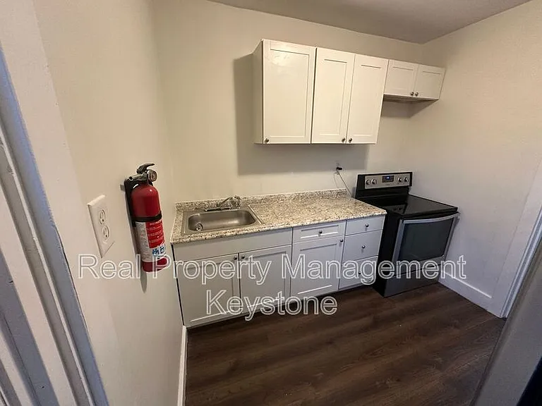 122 E 16th Ave #2 — Photo 3