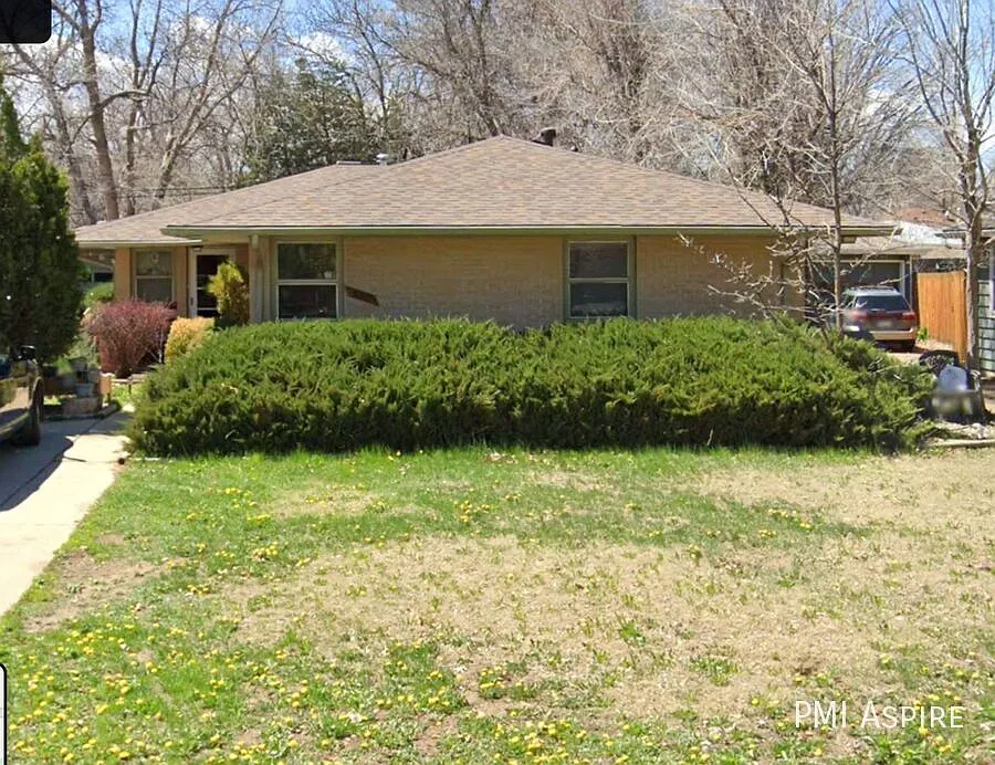 Charming 2-Bed Duplex in Longmont — Photo 1